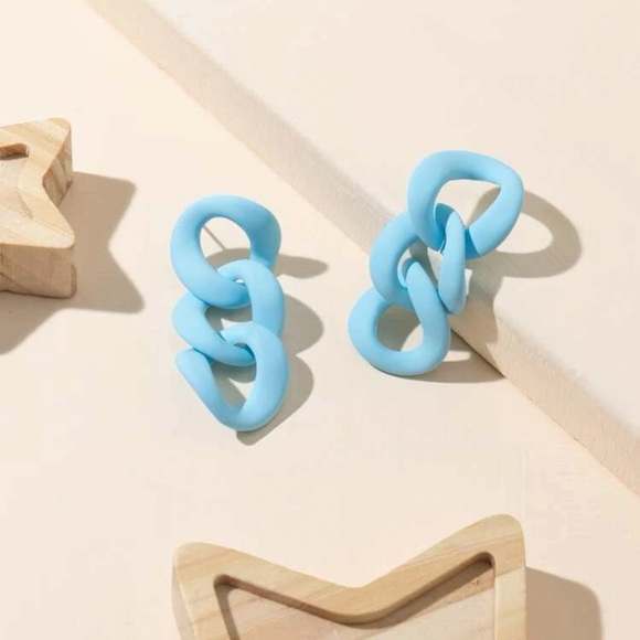 2/$28 Jewelry - Applies to all jewelry - Bundle any two pieces of your choice! - Picture 3 of 4